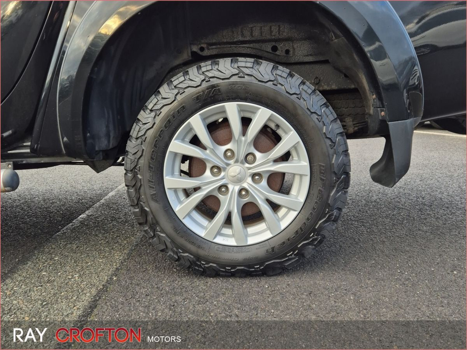 2015 Mitsubishi L200 L200 DID BARBARIAN LB D/C 4WD