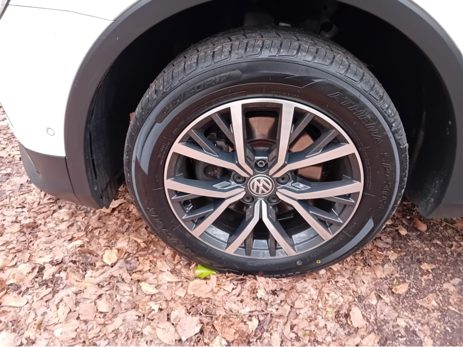 2019 Volkswagen Tiguan - image 34