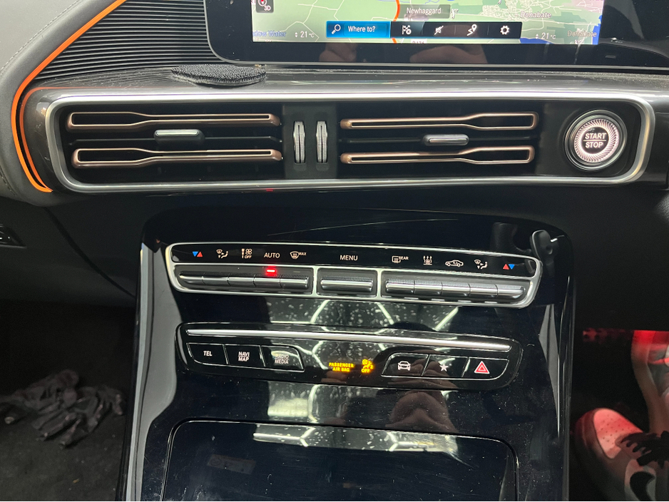 2020 Mercedes-Benz EQC - image 27