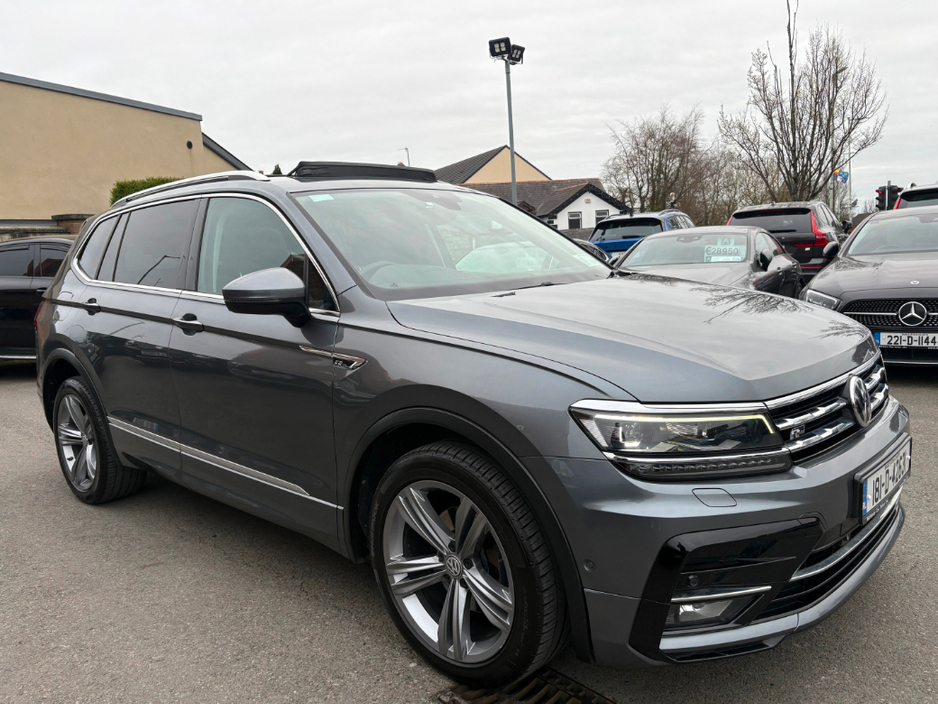 2018 Volkswagen Tiguan - image 3