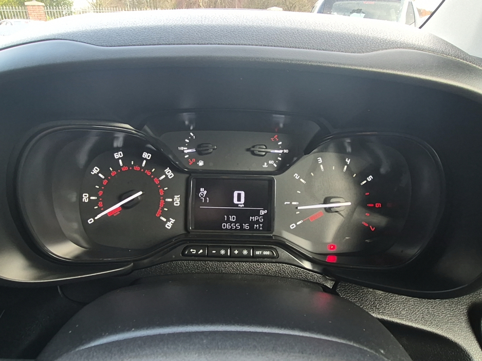 2021 Citroen Berlingo Enterprise 650 Van 1.5 Diesel with 3 seats in front and side loading door.