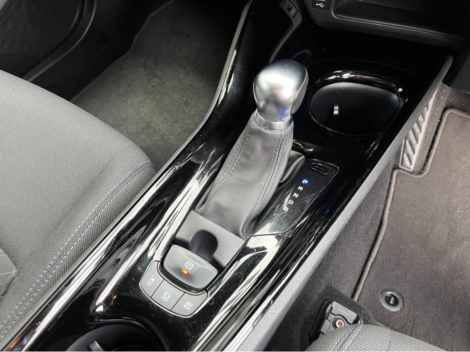 2021 Toyota C-HR - image 16