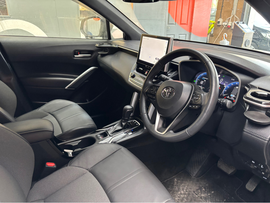 2024 Toyota Corolla Cross - image 7