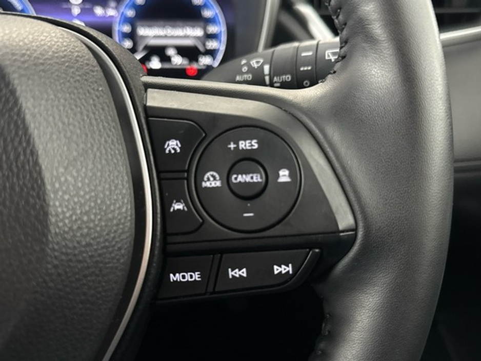 2023 Toyota Corolla Cross - image 13