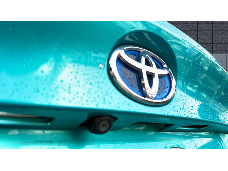 2017 Toyota C-HR - image 12