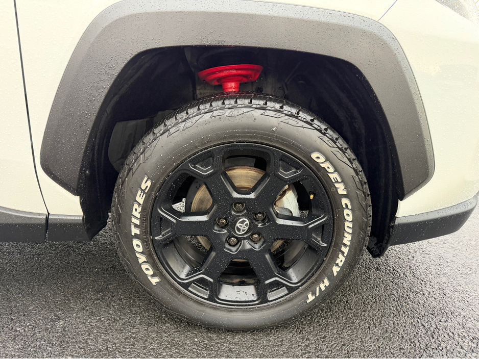 2023 Toyota Rav4 - image 22