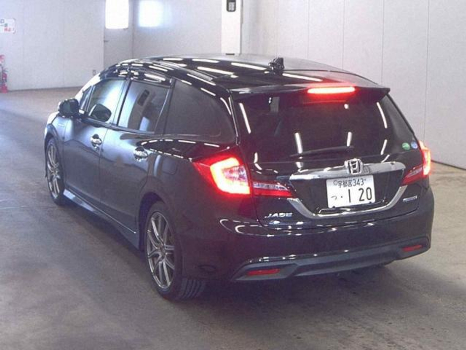 2015 Honda Jade - image 5