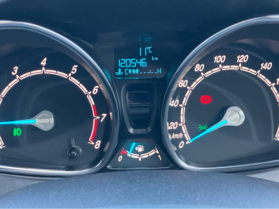 2017 Ford Fiesta ZETEC 1.0 65PS M5 4DR MCA €10,995