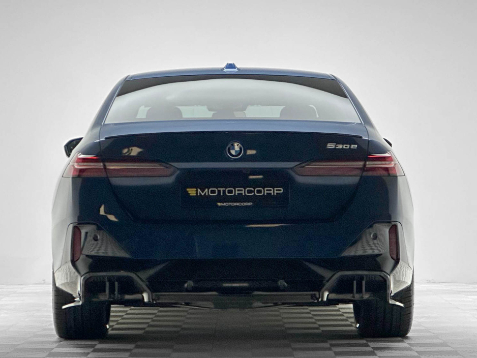 2025 BMW 5 Series 530E M SPORT €66,990