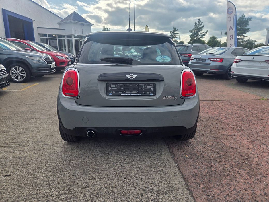 2017 MINI Cooper D  €13,950