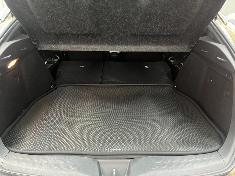 2019 Toyota C-HR €19950 2019 TOYOTA C-HR S LED PACKAGE 1.8 AUTOMATIC / CRUISE CONTROL AND MORE €19,950