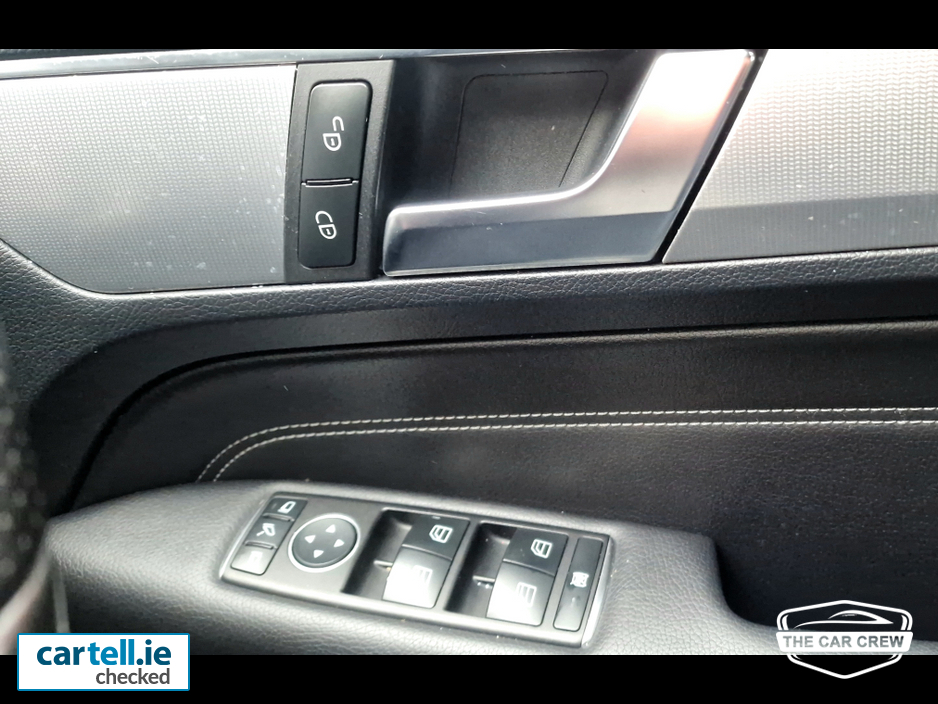 2016 Mercedes-Benz E Class - image 26