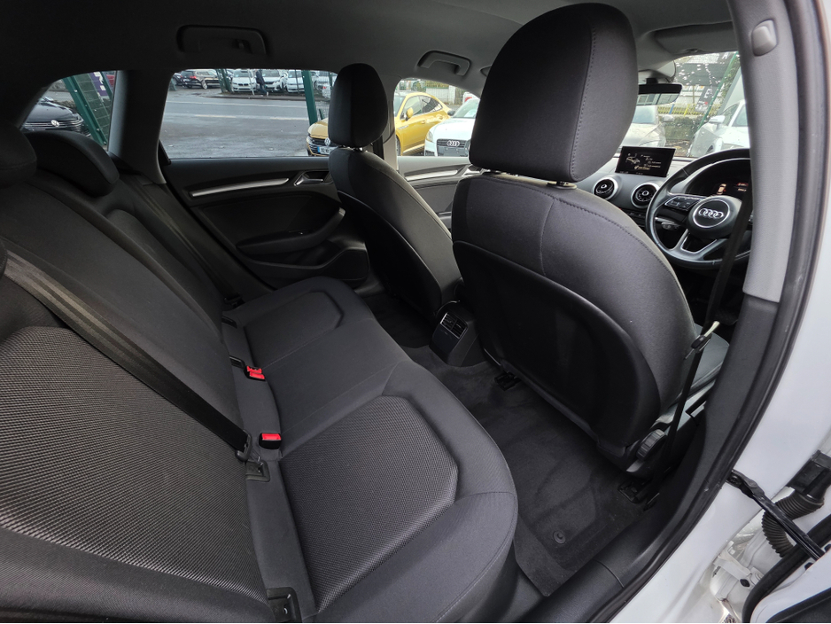 2018 Audi A3 ( 182 REG ) 1.4 TFSI NAVI VIRTUAL CLOCKS ANDROID AUTO CARPLAY BLIND SPOT LANE ASSIST REAR TRAFFIC ASSIST €18,950
