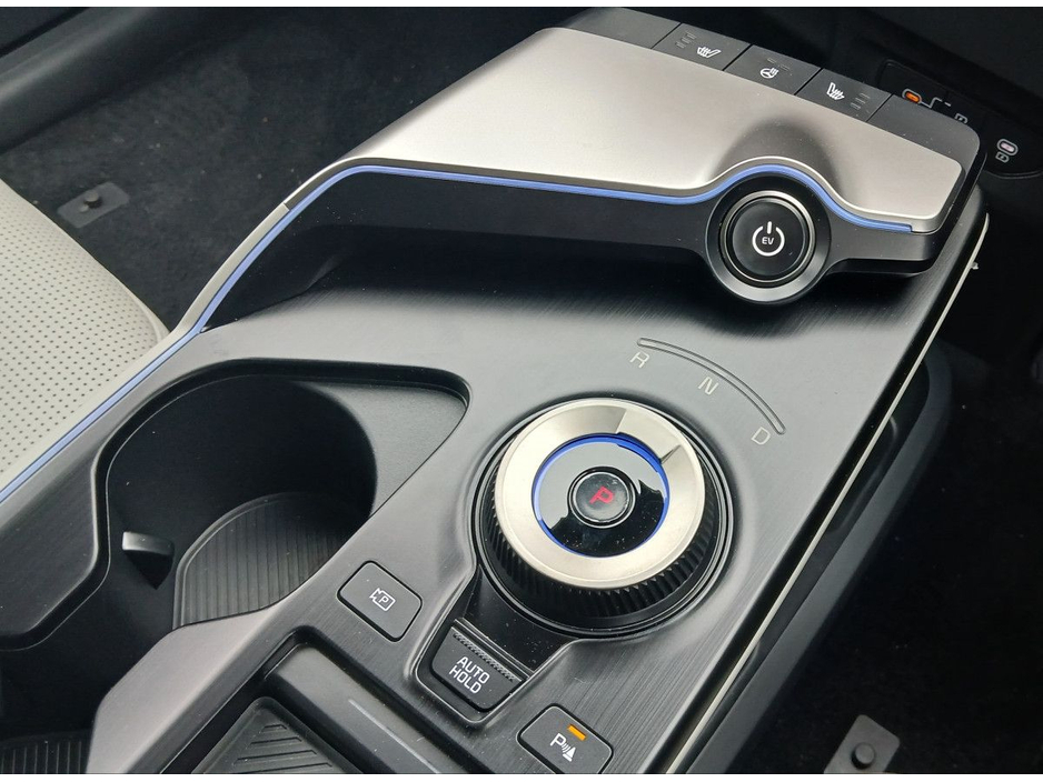 2026 Kia EV6 - image 23