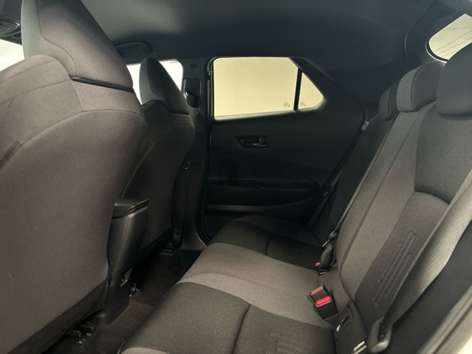 2024 Toyota C-HR - image 7