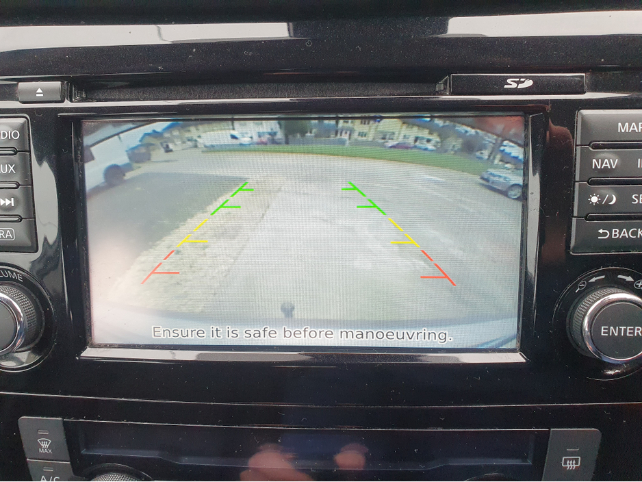 2017 Nissan Qashqai 1.6 DSL // AUTOMATIC // PAN ROOF // €10,995