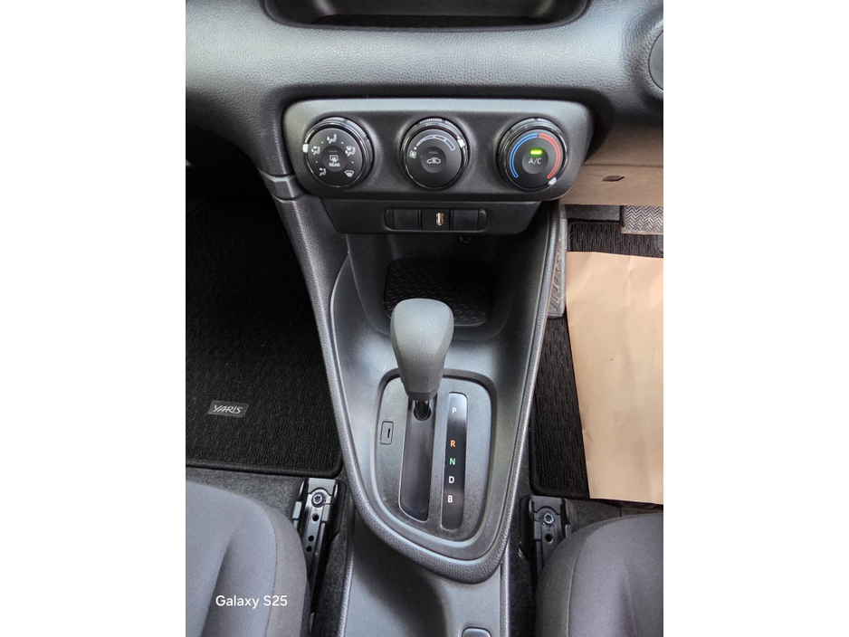 2020 Toyota Yaris  €14,950