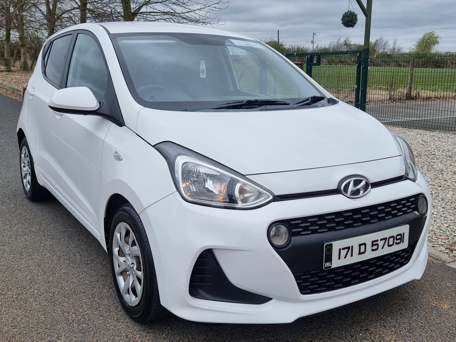 2017 Hyundai i10 - image 7