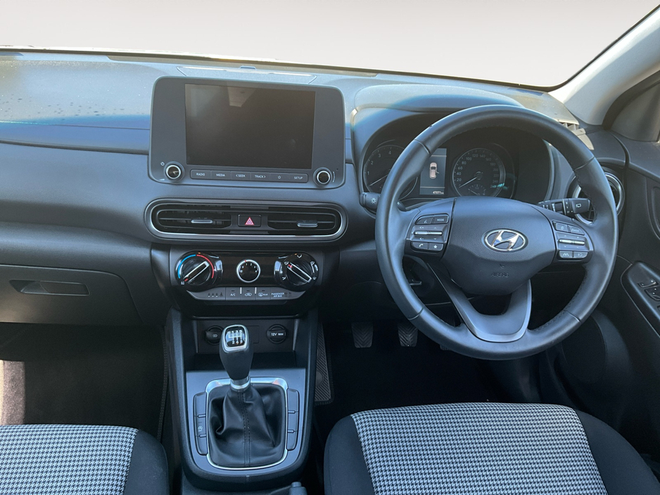 2022 Hyundai Kona - image 12