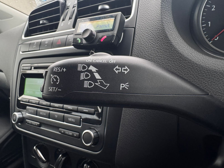 2013 Volkswagen Polo CL 1.2 MANUAL 5SPEED 70HP 5DR €8,750