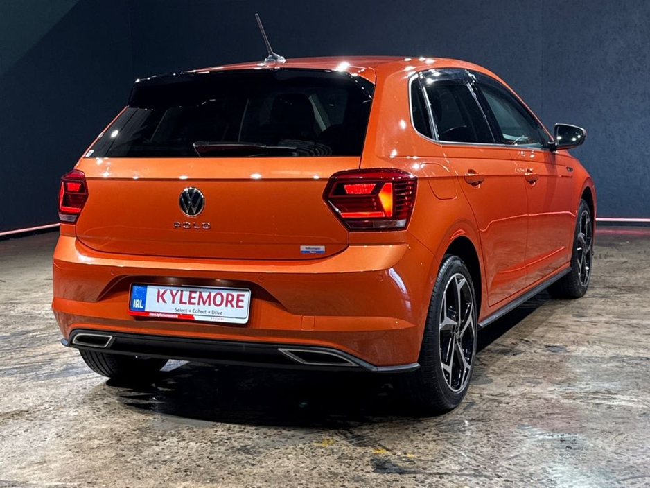 2022 Volkswagen Polo - image 3
