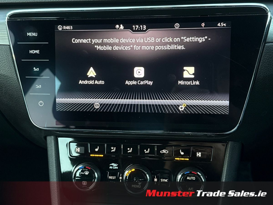 2022 Skoda Superb - image 15