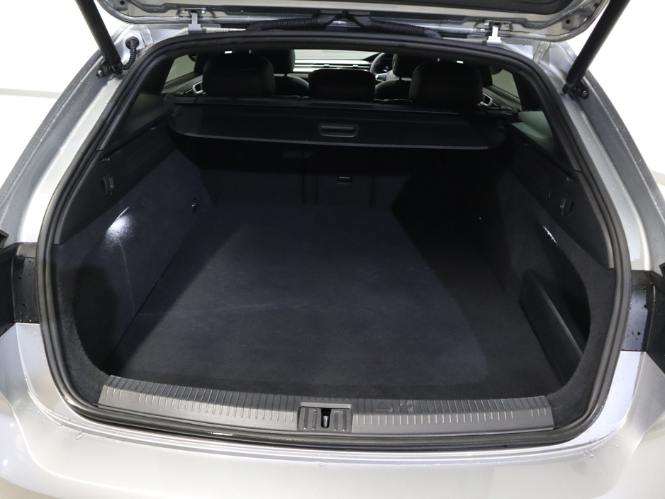 2022 Volkswagen Arteon *9* R LINE TSI PHEV S- DSG €29,995