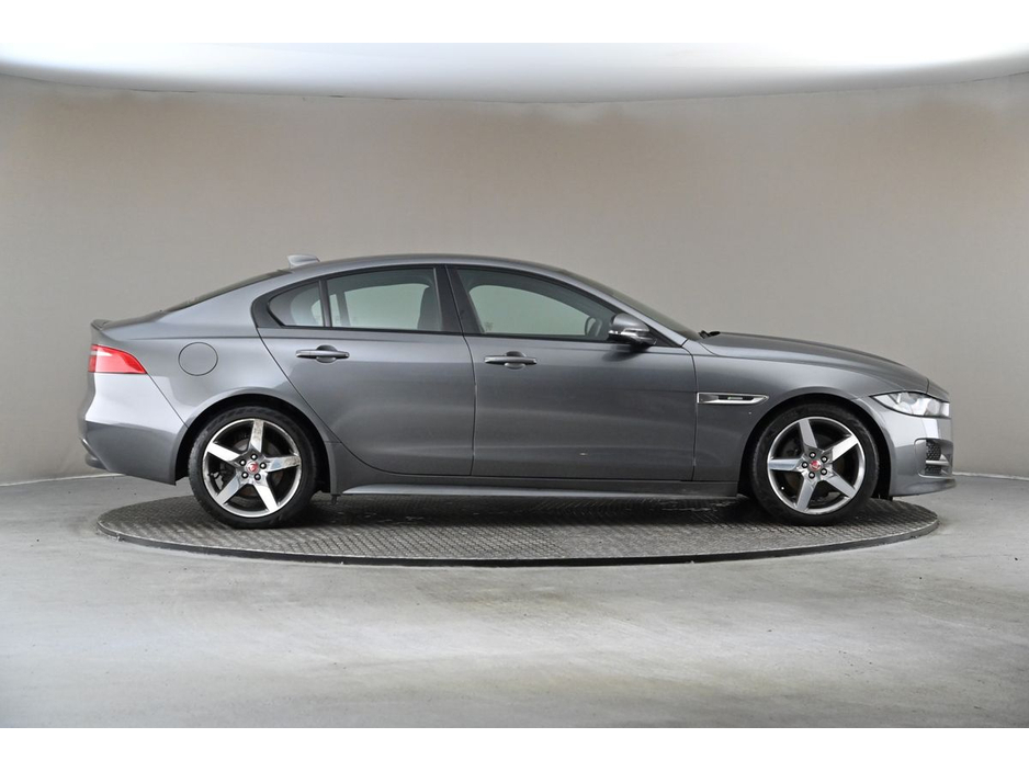 2017 Jaguar XE 2.0D R-SPORT 180BHP 6SPD €16,890