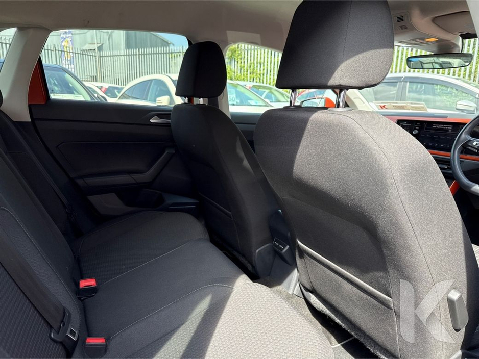 2022 Volkswagen Polo - image 10