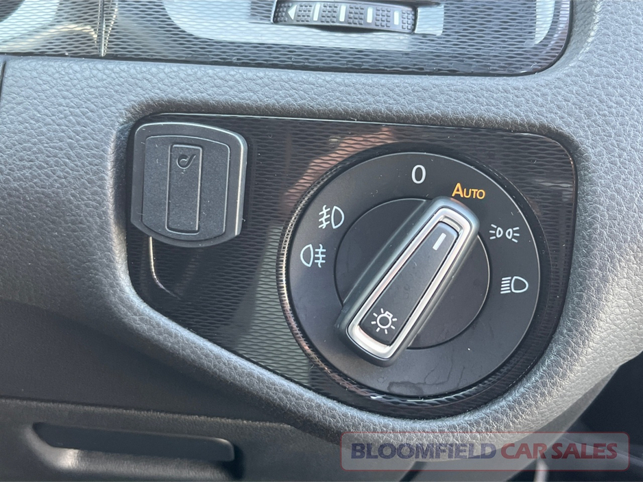 2017 Volkswagen Golf GTI 2.0 , DSG // LOW MILEAGE €24,950