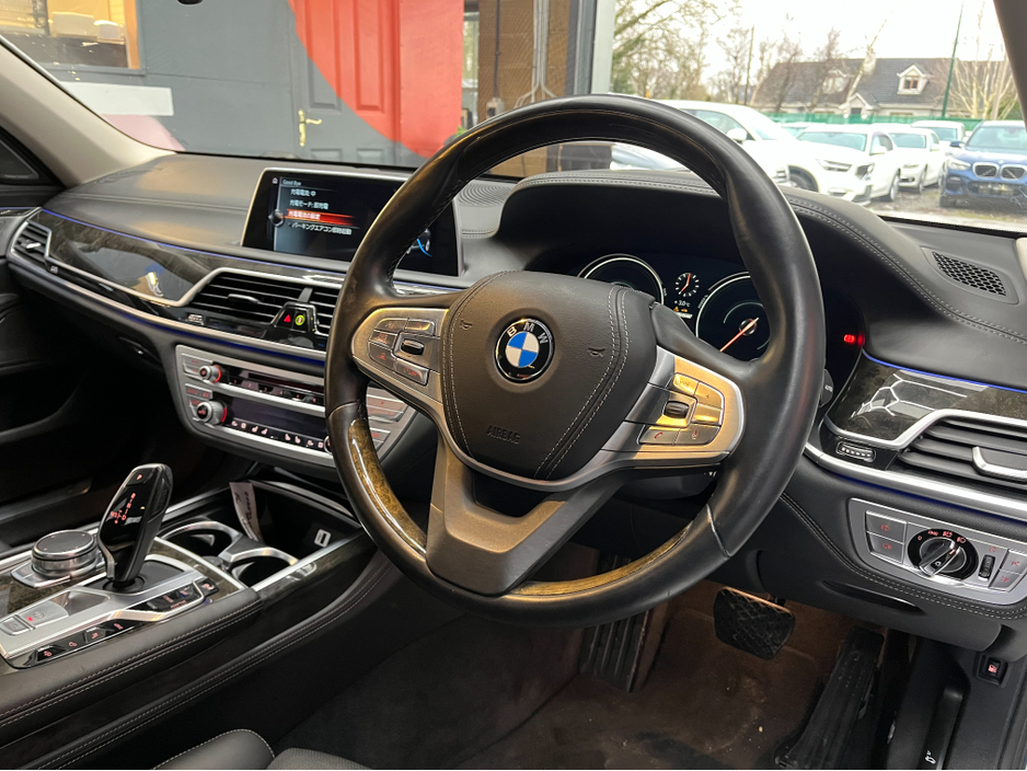 2016 BMW 7 Series ONLY €23950! 2016 BMW 740E iPERFORMANCE 2.0 AUTOMATIC / CRUISE CONTROL / 360° PARKING CAMERA / ELECTRIC MEMORY HEATED & MASSAGING SEATS / PANORAMIC SUNROOF / REAR HEATED SEATS €23,950