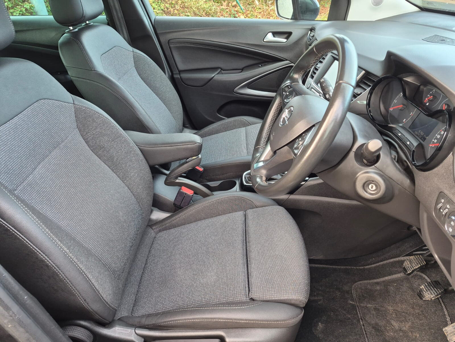 2022 Opel Crossland SRI 1.2i 83PS 5 Speed €13,999