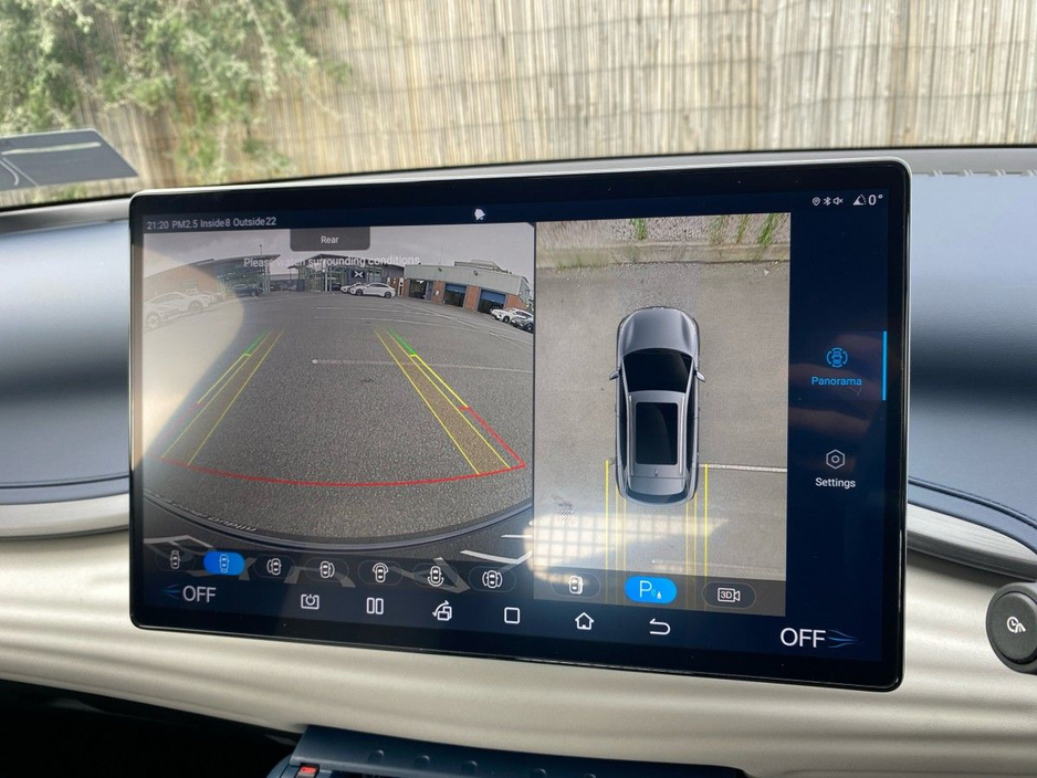 2025 BYD ATTO 3 - image 11