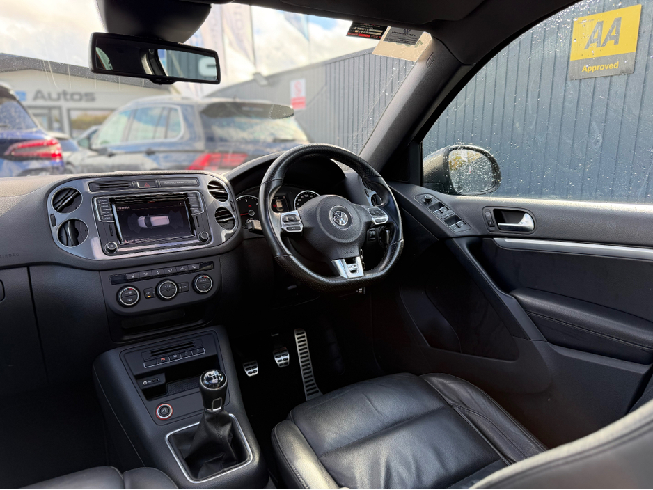 2016 Volkswagen Tiguan - image 39