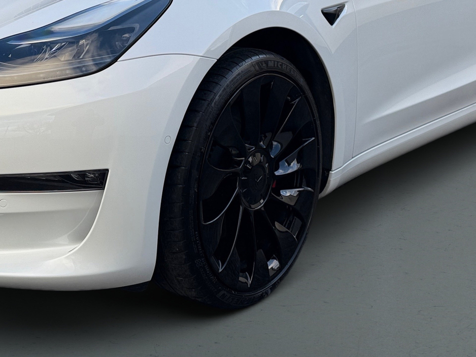 2021 Tesla Model 3 - image 10
