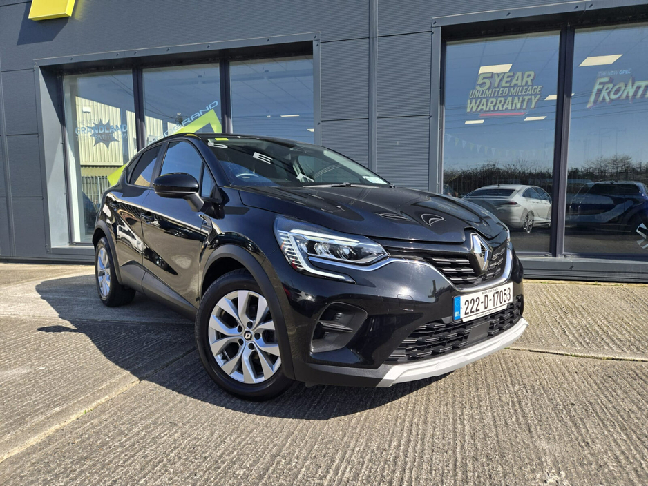 2022 Renault Captur - image 5