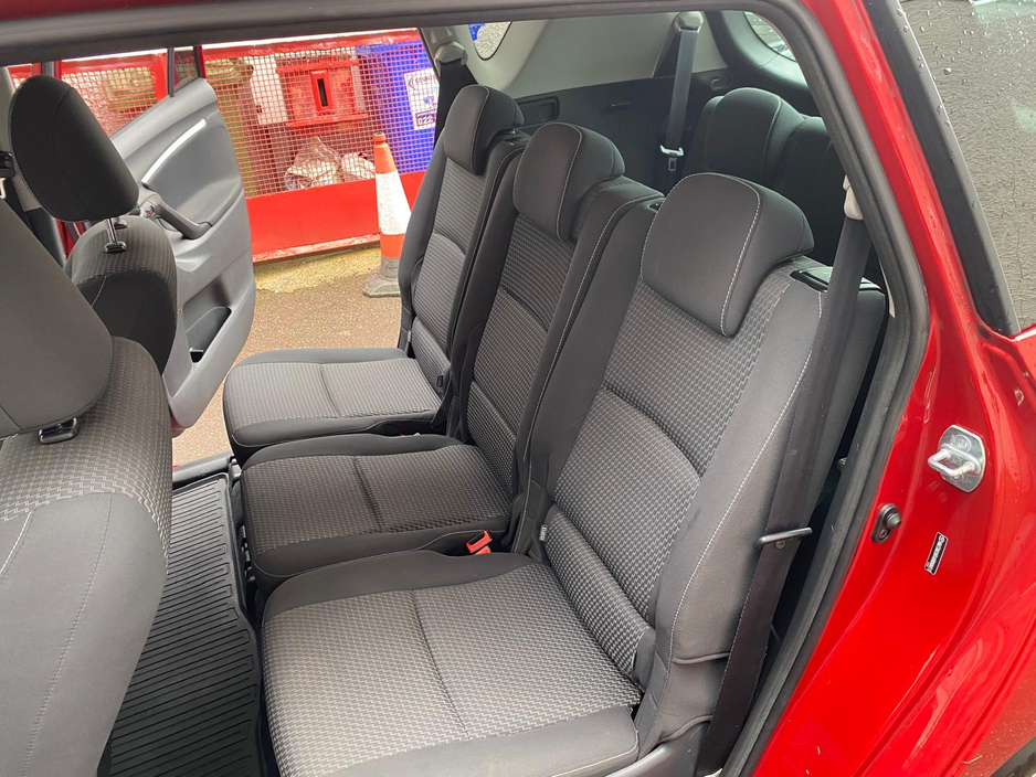 2014 Toyota Verso - image 25