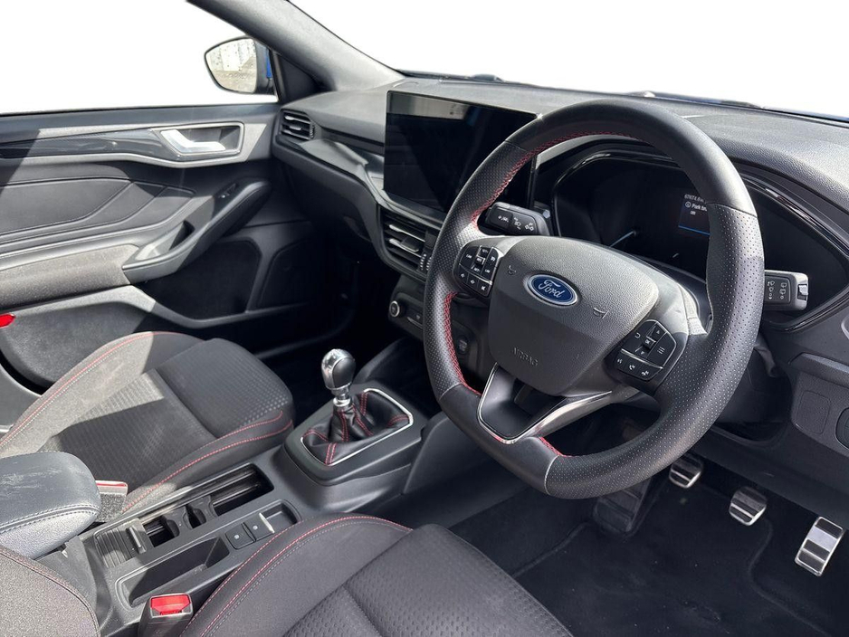2024 Ford Focus - image 6