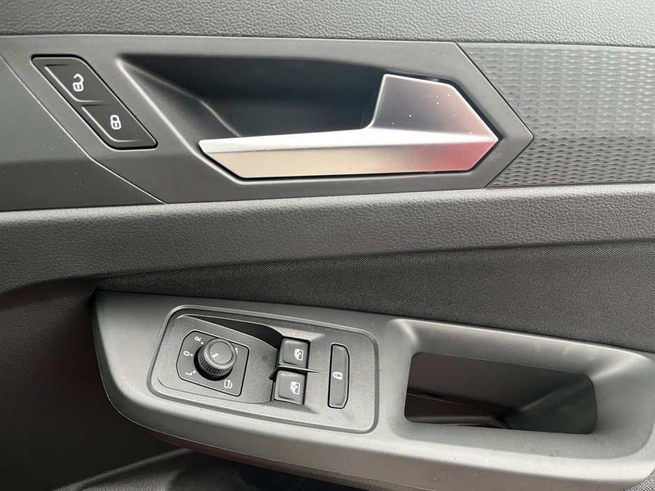 2026 Ford Tourneo Connect - image 15