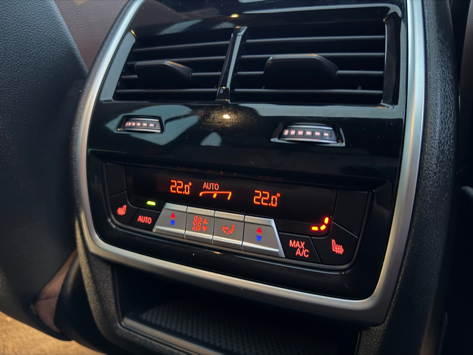 2020 BMW X5 - image 23