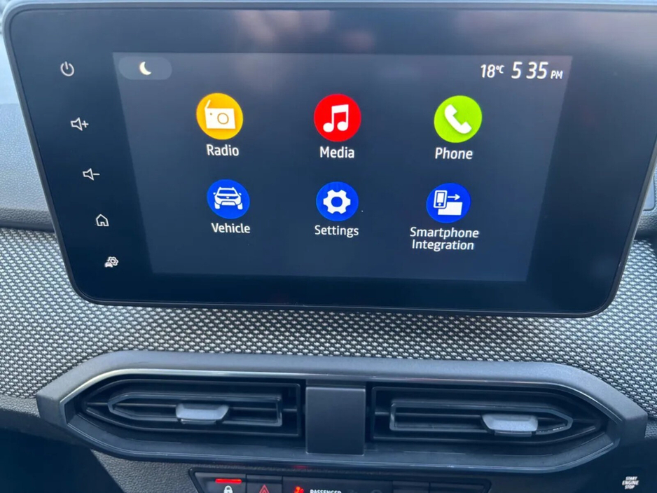 2022 Dacia Jogger - image 24