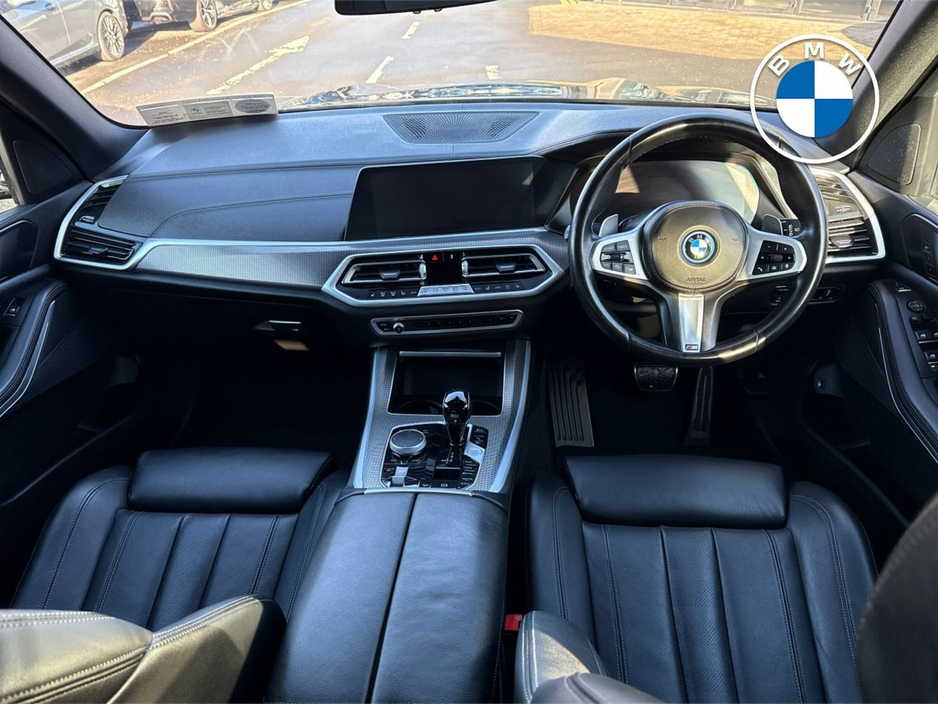 2022 BMW X5 xDrive45e M Sport €65,950