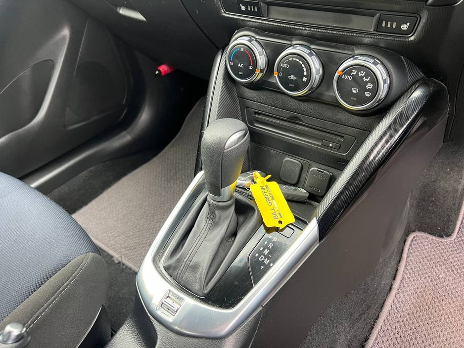 2016 Mazda Demio - image 11