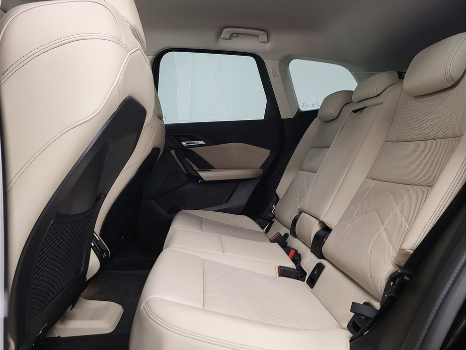 2024 BMW X1 - image 22