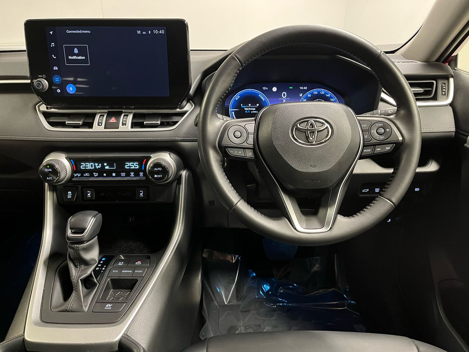 2023 Toyota Rav4 - image 14