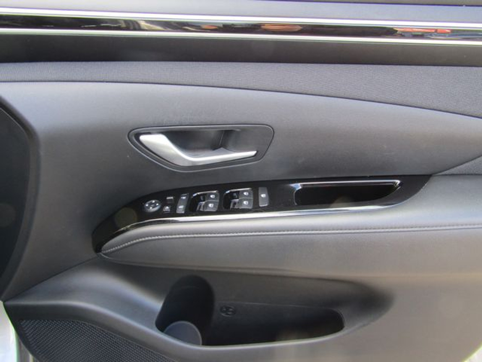 2022 Hyundai Tucson - image 31