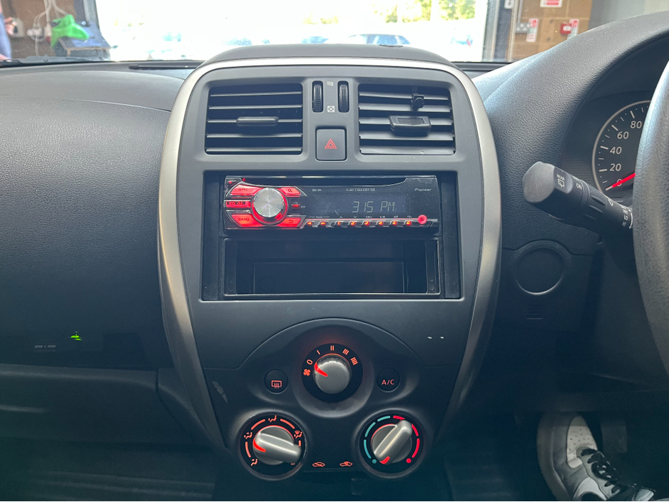 2018 Nissan March - image 15