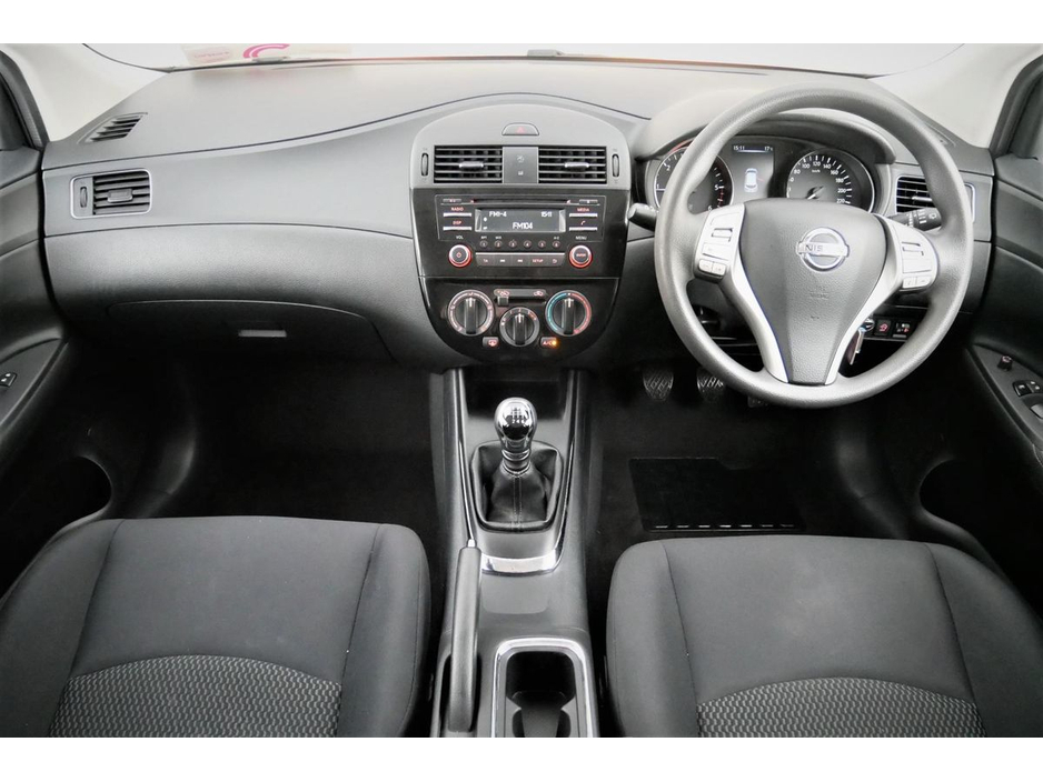 2018 Nissan Pulsar - image 14