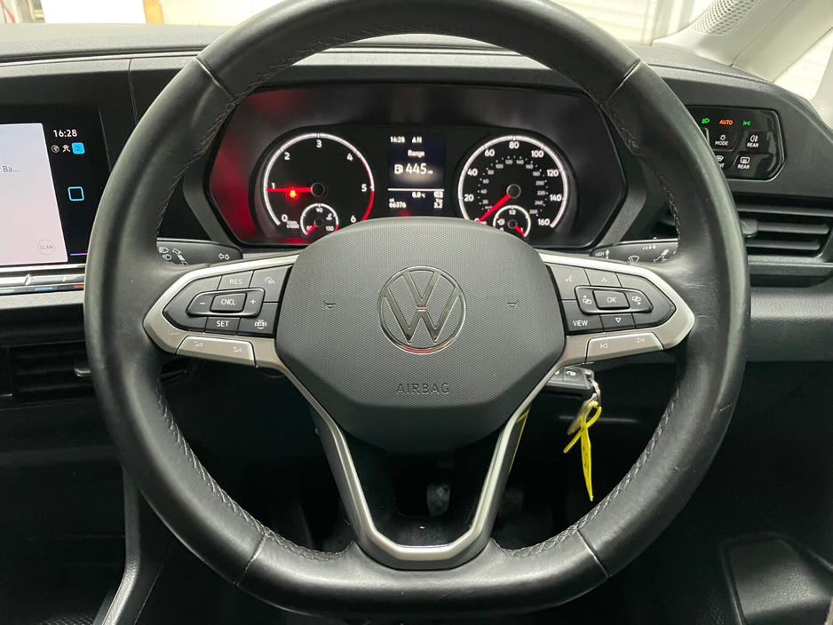 2023 Volkswagen Caddy - image 19