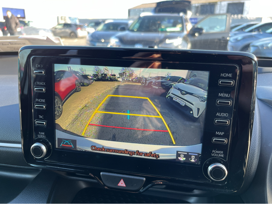 2020 Toyota Yaris - image 19